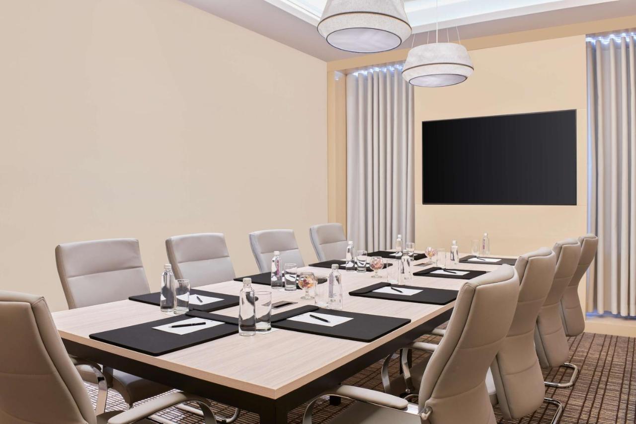 Radisson Blu Hotel Riyadh Convention And Exhibition Center Kültér fotó Meeting room