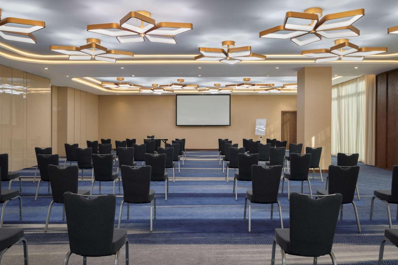 Radisson Blu Hotel Riyadh Convention And Exhibition Center Kültér fotó Meeting room
